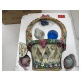 JIM SHORE HEARTWOOD CREEK BASKET OF HAPPINESS,