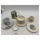 CARRAIGDONN POTTERY SHAMROCK CUP & SAUCER,