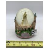 DISNEY RAPUNZEL SANKYO MUSIC BOX SNOW GLOBE,