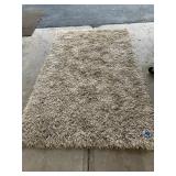48" X 61" AREA RUG LIGHT BEIGE THICK RUG