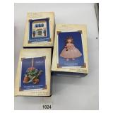 HALLMARK KEEPSAKE ORNAMENTS, 2004 COLLECTOR