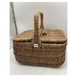 WOVEN WICKER PICNIC BASKET, RECTANGULAR FORM,
