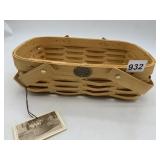 PETERBORO BASKET CO. WOVEN WOOD BASKET W/ FEED