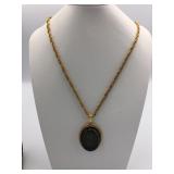 CAMEOS OF EUROPE GLASS PENDANT NECKLACE WITH BOX
