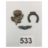 VINTAGE SHOE CLIP WITH FLOWER HORSESHOE PENDANT