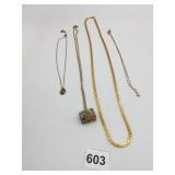 AVON TREASURE CHEST PENDANT NECKLACE HEAVY GOLD