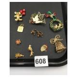 PIN GROUP CHRISTMAS WREATH SANTA DOVE BEAR WITH