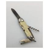POCKET KNIFE BLADES AND TOOLS WEAR ON HANDLE