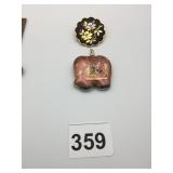 ENAMEL ELEPHANT PENDANT ROUND AMITA SCALLOP EDGE