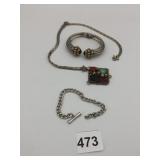 PENDANT NECKLACE NEEDS REPAIR HINGED BRACELET