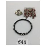 FASHION EARRINGS CARDED RED CLEAR RHINESTONES