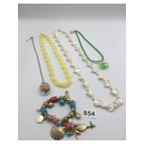 STRETCH BRACELET FAUX STONES SEA LIFE CHARMS