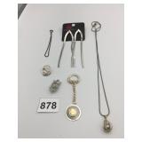 EARRINGS NEW CARDED SILVER TONE DROP CHAIN OWL