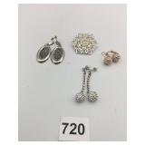 SILVERTONE PIN WITH RHINESTONES EARRINGS