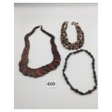 POLISHED WOOD LAYERED DISC NECKLACE 24" TRIFARI