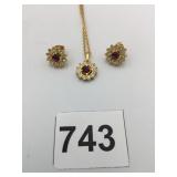 PENDANT AND EARRING SET GOLD TONE PURPLE STONES