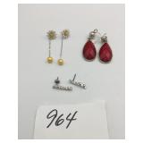 DROP EARRINGS RED DAISY DROP EARRINGS RHINESTONE