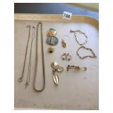 CHAIN NECKLACES BINGO PIN LIGHTHOUSE PIN GOLD ONE