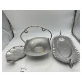 METAL TRAYS