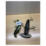 JITTERBUG TOPWATER LURE, BLACK & RED FINISH,