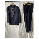 FIRST NIGHTER MEN'S TUXEDO SUIT, NAVY, W/ SATIN
