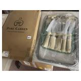 PURE GARDEN FOLDING GARDEN STOOL W/ TOOL SET,