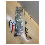 SEALEY SNEDDED FISH HOOKS, RED/WHITE SPOON LURE,