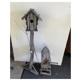 RUSTIC WOOD BIRDHOUSE W/ LOG STAND, FREESTANDING