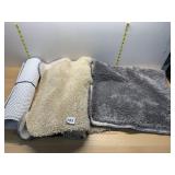 ASSORTED BATH MATS, TEXTURED NON-SLIP, SHAGGY