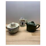 CARLTON WARE NIAGARA FALLS MUG, GREEN CERAMIC