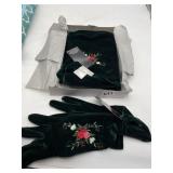 LAUER EMERALD GREEN VELVET GLOVES W/ MATCHING