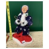 BYERS' CHOICE CAROLER FIGURE, BLUE STAR OUTFIT,