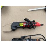 BLACK & DECKER CORDED OSCILLATING MULTI-TOOL W/