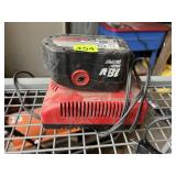 SNAP-ON 18V NICKEL CADMIUM BATTERY W/ CHARGER.