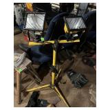 HALOGEN WORK LIGHTS W/ TRIPOD STAND, YELLOW