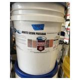 EACO CHEM WHITE SCUM PRESOAK, PROFESSIONAL USE,