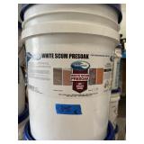 EACO CHEM WHITE SCUM PRESOAK, PROFESSIONAL USE,
