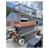 SKYJACK SCISSOR LIFT, 205.6 HRS, RUNS WELL COMES