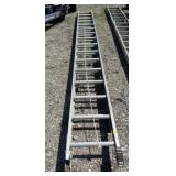 ALUMINUM EXTENSION LADDER, ROPE AND PULLEY