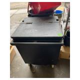 CAMBRO INSULATED FOOD CARRIER, HINGED LID, METAL
