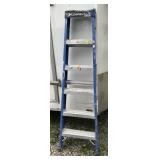 LOUISVILLE EXTENSION LADDER, FIBERGLASS, TYPE II
