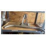 ALUMINUM LADDER STABILIZER