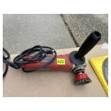 SKIL 9295 ANGLE GRINDER, CORDED, W/ WIRE BRUSH