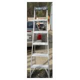LOUISVILLE ALUMINUM EXTENSION LADDER, 250 LB