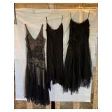 LAUNDRY BY SHELLI SEGALL BLACK TULLE SLIP W/