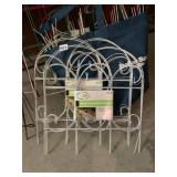 ASSORTED WIRE GARDEN FENCE SECTIONS, ORNATE, GRID