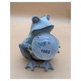 CAST STONE GARDEN FROG ORNAMENT, HOLDING GAZING