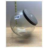 CLEAR GLASS ROUND CANDY JAR W/ METAL LID, RIBBED
