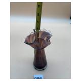 HAKUSAN ART GLASS VASE, AMBER SWIRL DESIGN,