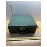 GREEN EMBOSSED FAUX LEATHER VANITY CASE W/